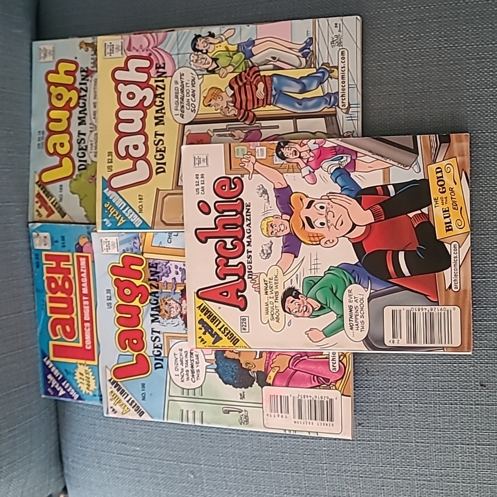 Lot of 5 Archie Comic Book Bundle Variety